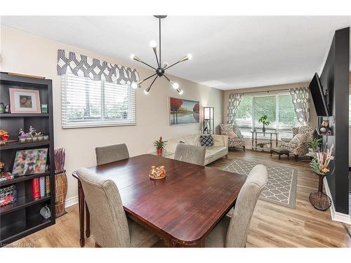 4 College Park Drive, Welland, ON - Indoor Photo Showing Dining Room