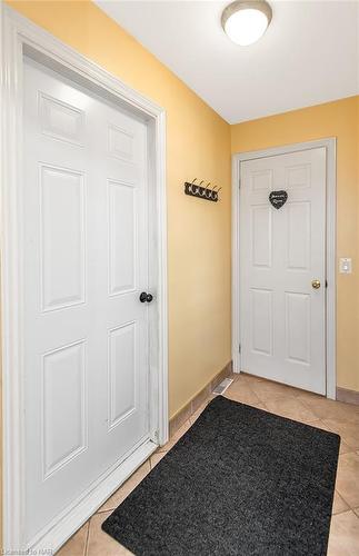 4 College Park Drive, Welland, ON - Indoor Photo Showing Other Room