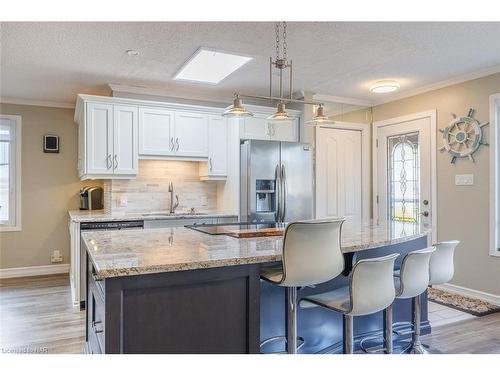 12 1/2 Beachaven Drive, St. Catharines, ON - Indoor Photo Showing Kitchen With Upgraded Kitchen