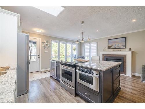 12 1/2 Beachaven Drive, St. Catharines, ON - Indoor Photo Showing Kitchen