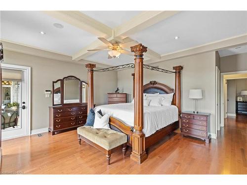 63 Tanbark Road, Niagara-On-The-Lake, ON - Indoor Photo Showing Bedroom