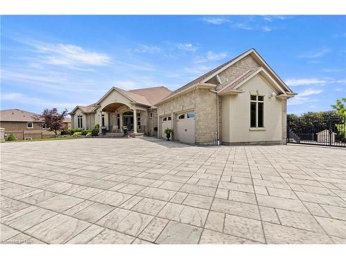 63 Tanbark Road, Niagara-On-The-Lake, ON - Outdoor