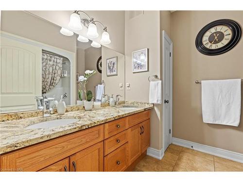 63 Tanbark Road, Niagara-On-The-Lake, ON - Indoor Photo Showing Bathroom