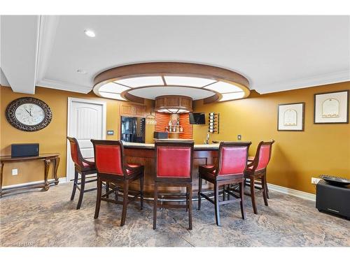 63 Tanbark Road, Niagara-On-The-Lake, ON - Indoor Photo Showing Dining Room