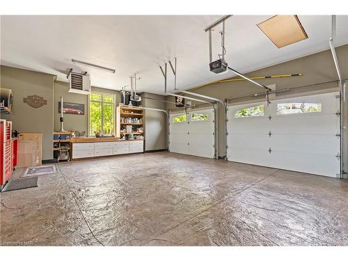 63 Tanbark Road, Niagara-On-The-Lake, ON - Indoor Photo Showing Garage