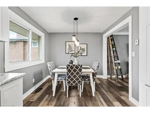 6536 Glengate Street, Niagara Falls, ON - Indoor Photo Showing Dining Room