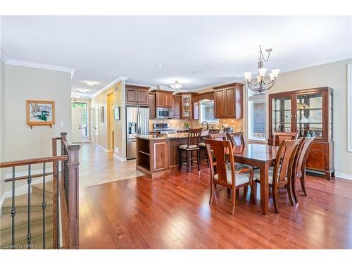 33 Hickory Avenue, Niagara-On-The-Lake, ON - Indoor Photo Showing Dining Room