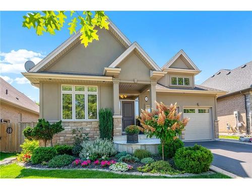 33 Hickory Avenue, Niagara-On-The-Lake, ON - Outdoor With Facade