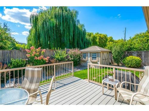 33 Hickory Avenue, Niagara-On-The-Lake, ON - Outdoor With Deck Patio Veranda