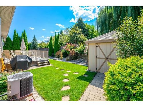 33 Hickory Avenue, Niagara-On-The-Lake, ON - Outdoor With Backyard