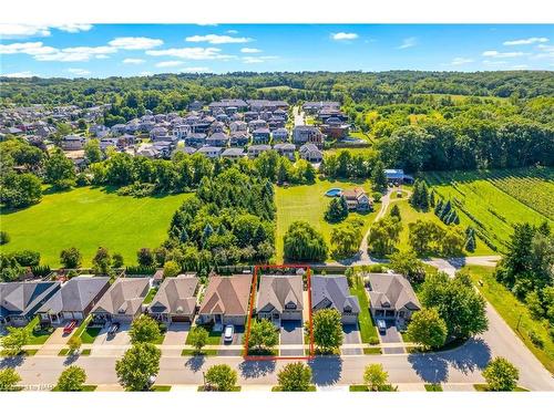 33 Hickory Avenue, Niagara-On-The-Lake, ON - Outdoor With View