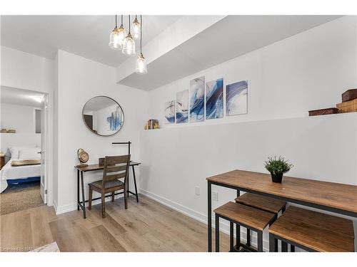 114-781 Clare Avenue, Welland, ON - Indoor Photo Showing Dining Room