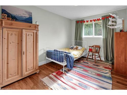 31 Mccordick Drive, St. Catharines, ON - Indoor Photo Showing Bedroom