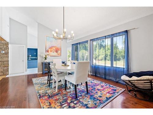 290 Lakeshore Road, Fort Erie, ON - Indoor Photo Showing Dining Room