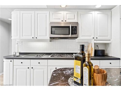 290 Lakeshore Road, Fort Erie, ON - Indoor Photo Showing Kitchen