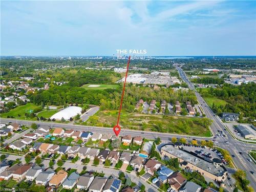 7045 Kalar Road, Niagara Falls, ON - Outdoor With View