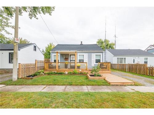 6151 Cadham Street, Niagara Falls, ON - Outdoor With Deck Patio Veranda