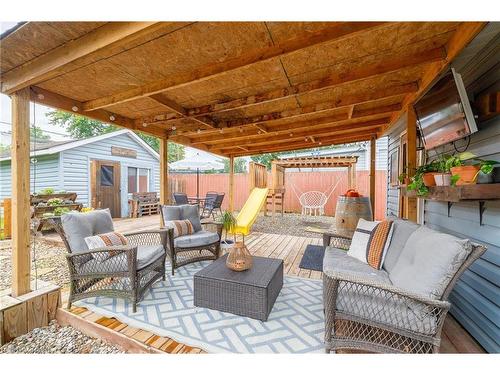 6151 Cadham Street, Niagara Falls, ON - Outdoor With Deck Patio Veranda With Exterior