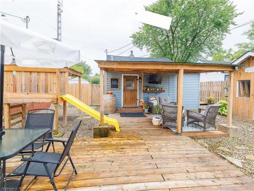 6151 Cadham Street, Niagara Falls, ON - Outdoor With Deck Patio Veranda With Exterior