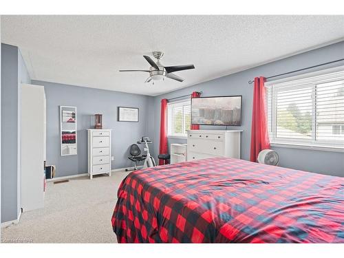 5 Fonthill Court, St. Catharines, ON - Indoor Photo Showing Bedroom