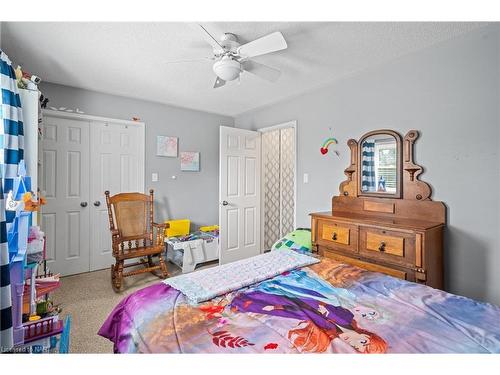 5 Fonthill Court, St. Catharines, ON - Indoor Photo Showing Bedroom