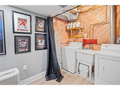 5 Fonthill Court, St. Catharines, ON - Indoor Photo Showing Laundry Room