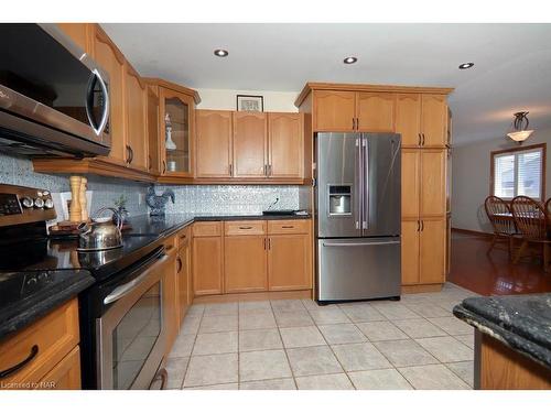 3934 Christina Court, Ridgeway, ON - Indoor Photo Showing Kitchen