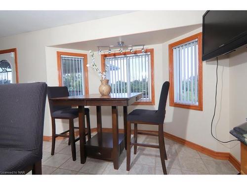 3934 Christina Court, Ridgeway, ON - Indoor Photo Showing Dining Room