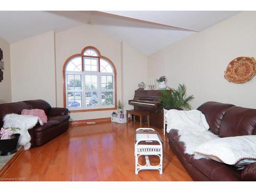 3934 Christina Court, Ridgeway, ON - Indoor Photo Showing Other Room