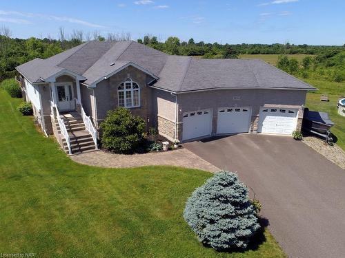 3934 Christina Court, Ridgeway, ON - Outdoor With Facade