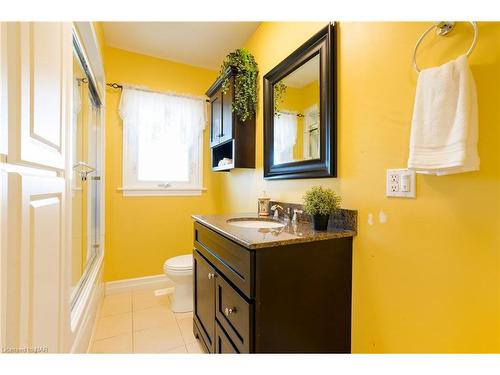 81 Coronation Street, Port Colborne, ON - Indoor Photo Showing Bathroom