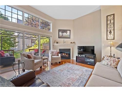 41-15 Lakeside Drive, St. Catharines, ON - Indoor Photo Showing Living Room With Fireplace