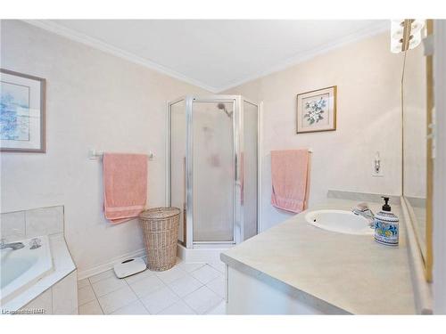 41-15 Lakeside Drive, St. Catharines, ON - Indoor Photo Showing Bathroom