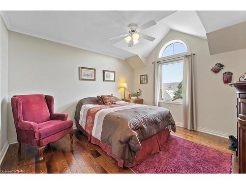 41-15 Lakeside Drive, St. Catharines, ON - Indoor Photo Showing Bedroom