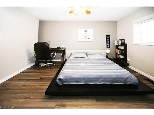 63 Catherine Street, Fort Erie, ON - Indoor Photo Showing Bedroom