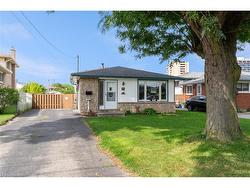 63 Honeywell Drive  Hamilton, ON L8E 1L8