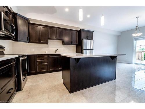 28-45 Dorchester Boulevard, St. Catharines, ON - Indoor Photo Showing Kitchen With Upgraded Kitchen