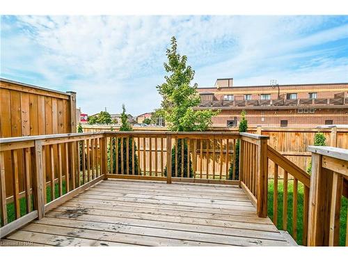 28-45 Dorchester Boulevard, St. Catharines, ON - Outdoor With Exterior