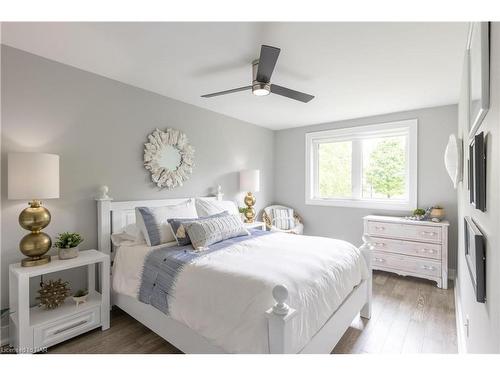 6-88 Lakeport Road, St. Catharines, ON - Indoor Photo Showing Bedroom