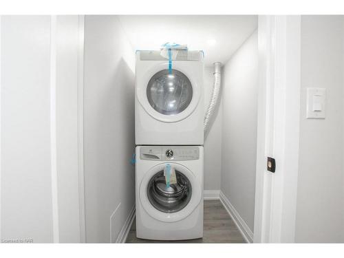 168 Windsor Street, Welland, ON - Indoor Photo Showing Laundry Room