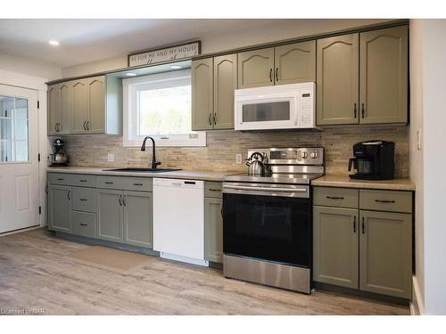 241 First Avenue, Welland, ON - Indoor Photo Showing Kitchen