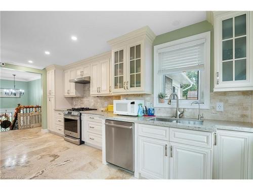 161 Ridge Road S, Crystal Beach, ON - Indoor Photo Showing Kitchen With Double Sink