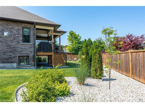 7 Emily Lane Lane, Fonthill, ON - Outdoor