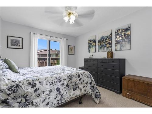 34-122 Lakeshore Road, St. Catharines, ON - Indoor Photo Showing Bedroom