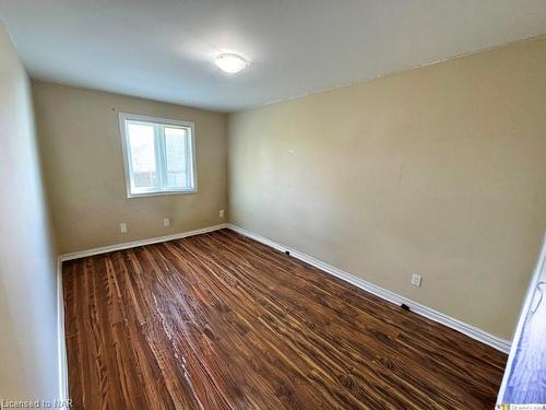 322 First Avenue Avenue, Welland, ON - Indoor Photo Showing Other Room