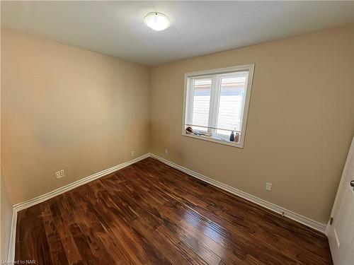 322 First Avenue Avenue, Welland, ON - Indoor Photo Showing Other Room