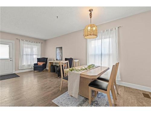 69 Wellington Street N, Thorold, ON - Indoor Photo Showing Dining Room