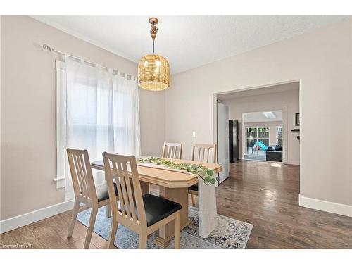 69 Wellington Street N, Thorold, ON - Indoor Photo Showing Dining Room