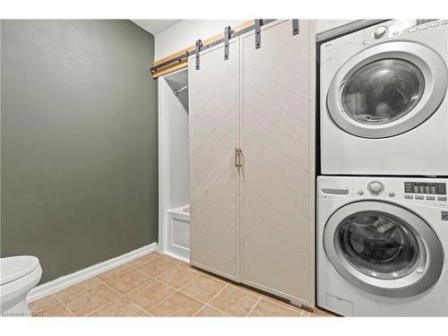 69 Wellington Street N, Thorold, ON - Indoor Photo Showing Laundry Room