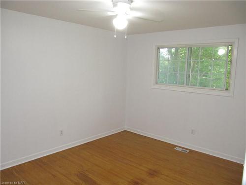 2 Black Knight Road, St. Catharines, ON - Indoor Photo Showing Other Room